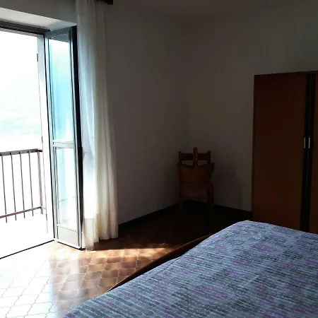 Cà Sassello Carate Urio